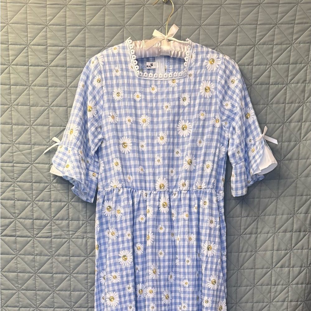 Blue & White Vintage Gingham Midi Dress with Daisy Print